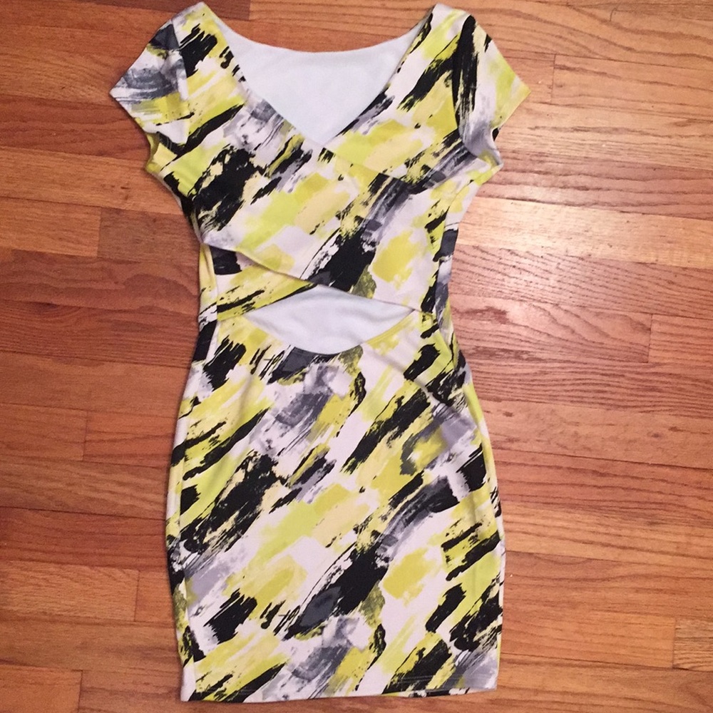 Arden B XS Mini Dress with Back Cutout